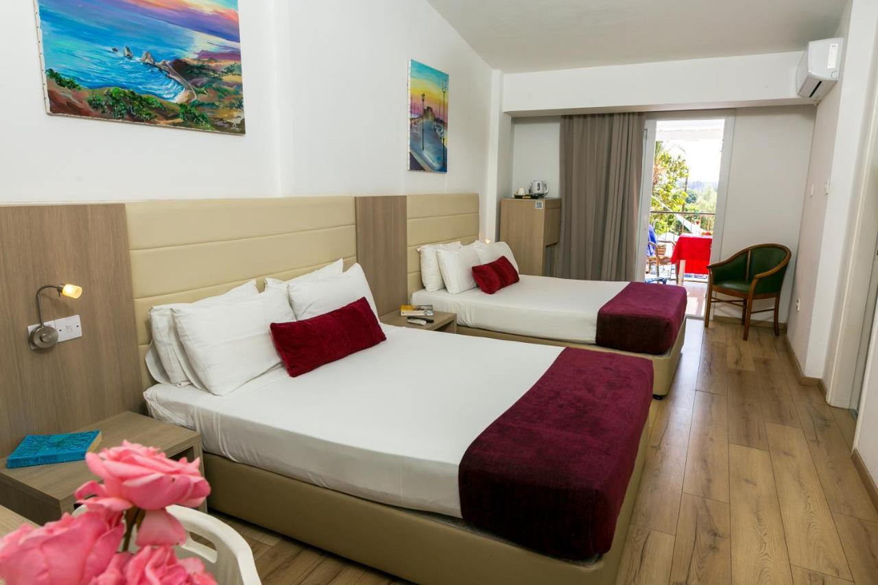 Paphos Fitosinn Hotel מראה חיצוני תמונה